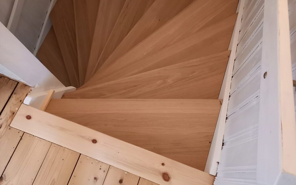 Holzfußboden und Treppen Renovation – Snokebo Snickeri